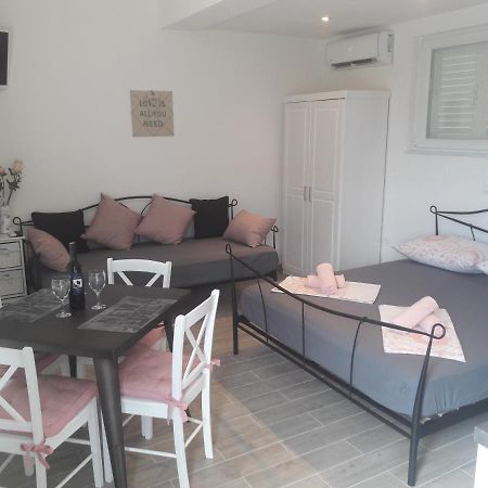 Ferienwohnung Nessa & Meli Makarska Exterior foto
