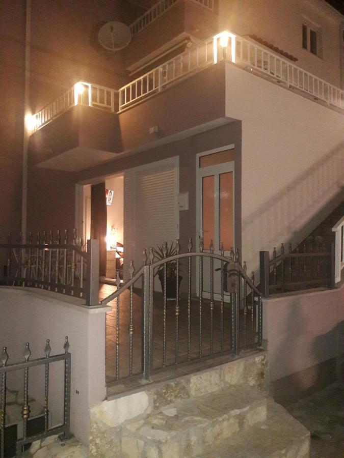 Ferienwohnung Nessa & Meli Makarska Exterior foto
