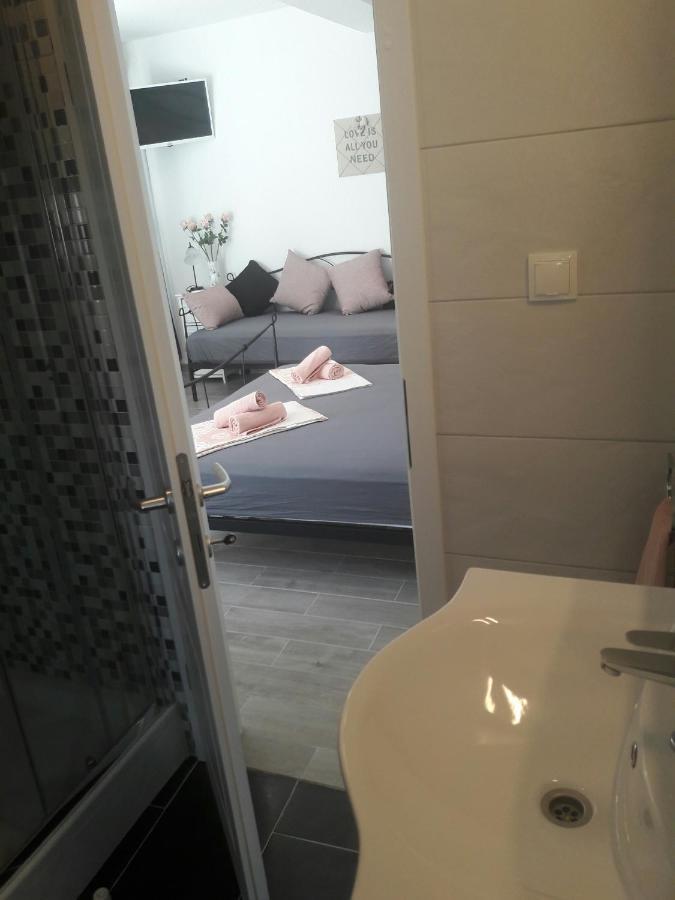 Ferienwohnung Nessa & Meli Makarska Exterior foto